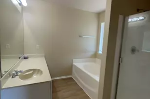 1824 McNeely St, Lancaster, TX 75134 - Photo 10