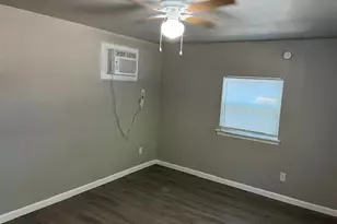 1513 Panhandle St, Denton, TX 76201 - Photo 2