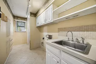 9918 Chimney Hill Ln, Dallas, TX 75243 - Photo 30