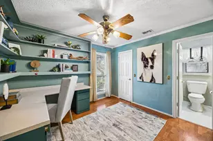 9918 Chimney Hill Ln, Dallas, TX 75243 - Photo 22