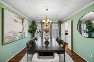 9918 Chimney Hill Ln, Dallas, TX 75243 - Photo 10