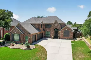 2621 Huntly Ln, Flower Mound, TX 75022 - Photo 2