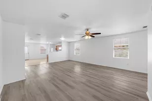 8421 Cotton Valley Ln, Arlington, TX 76002 - Photo 10