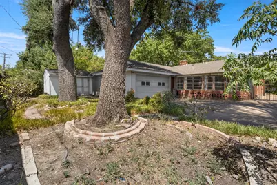 10636 Chesterton Drive, Dallas, TX 75238 - Photo 26