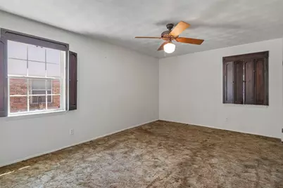 10636 Chesterton Drive, Dallas, TX 75238 - Photo 14