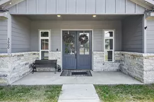 3600 Martin St, Fort Worth, TX 76119 - Photo 2