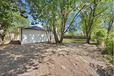 112 Laurel Street, Lancaster, TX 75134 - Photo 36