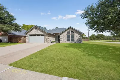 340 Austin Street, Keller, TX 76248 - Photo 2
