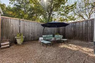 609 N Fulton St, Dallas, TX 75214 - Photo 22