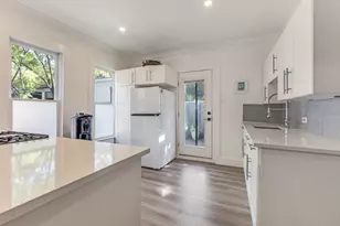 609 N Fulton St, Dallas, TX 75214 - Photo 10