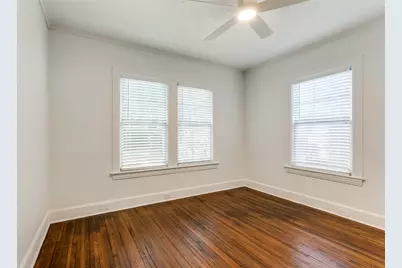 5027 Stoneleigh Avenue, Dallas, TX 75235 - Photo 10