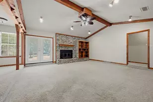 658 River Oaks Ln, Denison, TX 75021 - Photo 10
