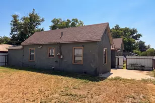 606 N Cedar St, Seymour, TX 76380 - Photo 18