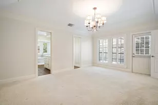 10115 Laingtree Dr, Dallas, TX 75243 - Photo 14