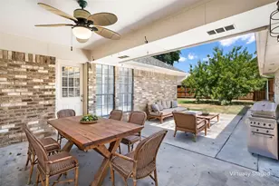 10115 Laingtree Dr, Dallas, TX 75243 - Photo 26