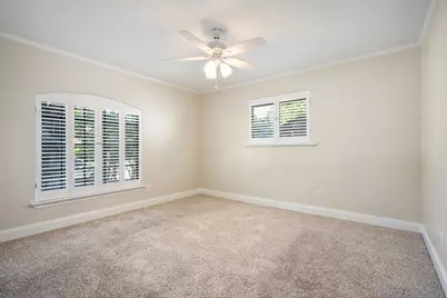10115 Laingtree Drive, Dallas, TX 75243 - Photo 18