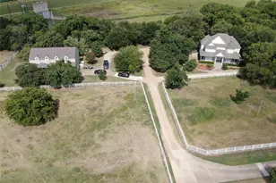 2600 Rosebud Ln, Richland Hills, TX 76118 - Photo 1