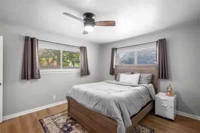 213 Wilshire Drive, Euless, TX 76040 - Photo 12