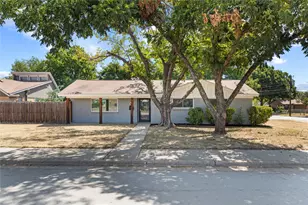 213 Wilshire Dr, Euless, TX 76040 - Photo 20
