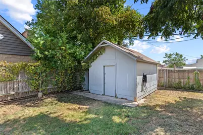 213 Wilshire Drive, Euless, TX 76040 - Photo 26