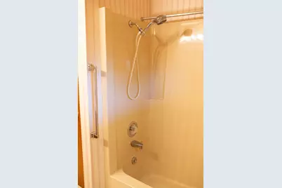 1021 Avenue B, Fredericksburg, TX 78624 - Photo 22
