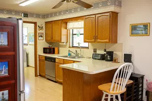 1021 Ave B, Fredericksburg, TX 78624 - Photo 14