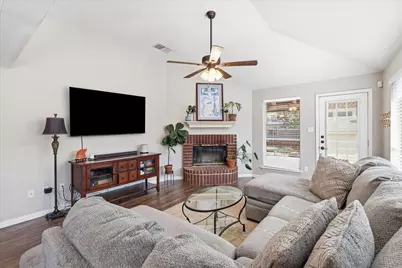4037 Staghorn Circle N, Fort Worth, TX 76137 - Photo 6