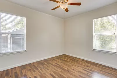 128 Tarrant Avenue, Burleson, TX 76028 - Photo 28