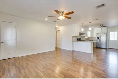 128 Tarrant Avenue, Burleson, TX 76028 - Photo 8