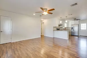 128 Tarrant Ave, Burleson, TX 76028 - Photo 8