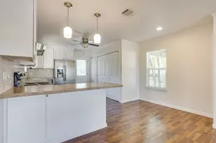 128 Tarrant Ave, Burleson, TX 76028 - Photo 12