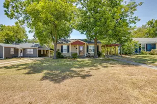128 Tarrant Ave, Burleson, TX 76028 - Photo 1