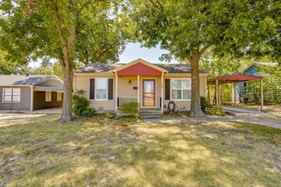 128 Tarrant Avenue, Burleson, TX 76028 - Photo 2