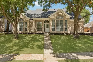 8113 Pickard Dr, Rowlett, TX 75088 - Photo 1