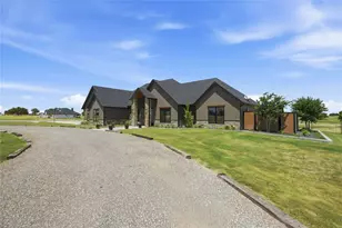 2223 Grass Roots Rd, Tolar, TX 76476 - Photo 4