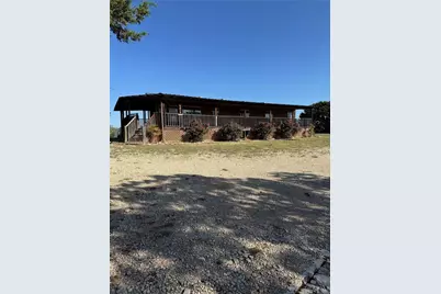 910 Star Drive, Granbury, TX 76049 - Photo 4