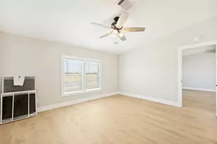 1125 County Rd 607, Alvarado, TX 76009 - Photo 18
