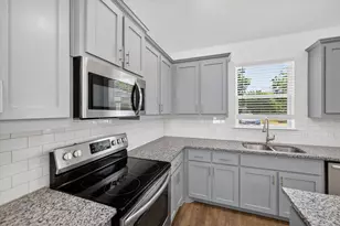 610 E Texas St, Denison, TX 75021 - Photo 10