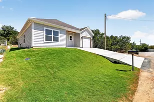1312 Phoenix Ct, Granbury, TX 76048 - Photo 2