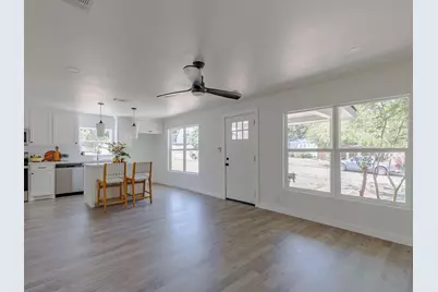 4033 Locke Avenue, Fort Worth, TX 76107 - Photo 6
