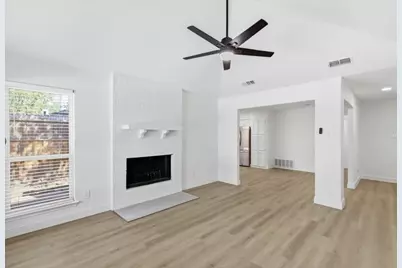 1140 W Hills Terrace, Saginaw, TX 76179 - Photo 6