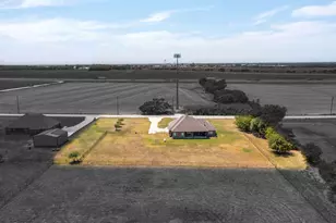 8341 County Rd 201A, Grandview, TX 76050 - Photo 4