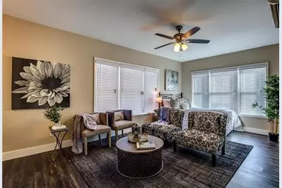615 N Marsalis Avenue #3, Dallas, TX 75203 - Photo 2