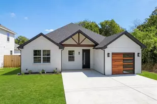 5555 Mercedes Cir, Granbury, TX 76048 - Photo 2
