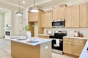 5555 Mercedes Cir, Granbury, TX 76048 - Photo 10