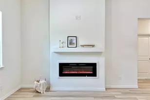 5555 Mercedes Cir, Granbury, TX 76048 - Photo 6