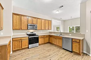 324 Camp Creek Dr, Arlington, TX 76002 - Photo 8