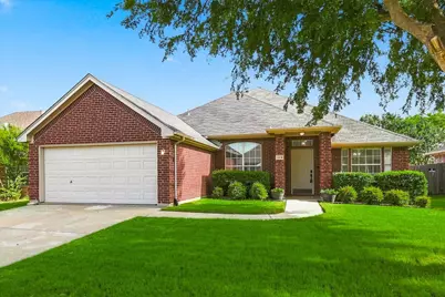 324 Camp Creek Drive, Arlington, TX 76002 - Photo 1