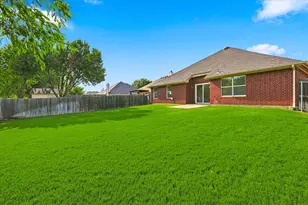 324 Camp Creek Dr, Arlington, TX 76002 - Photo 34