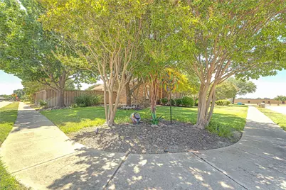 130 W Clubview Court, Murphy, TX 75094 - Photo 2